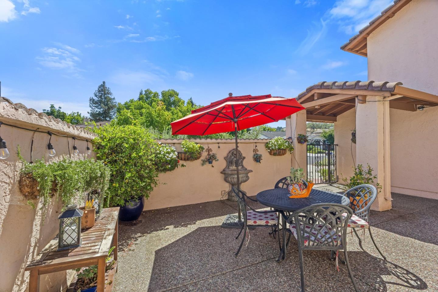 1435 Blackwing WAY