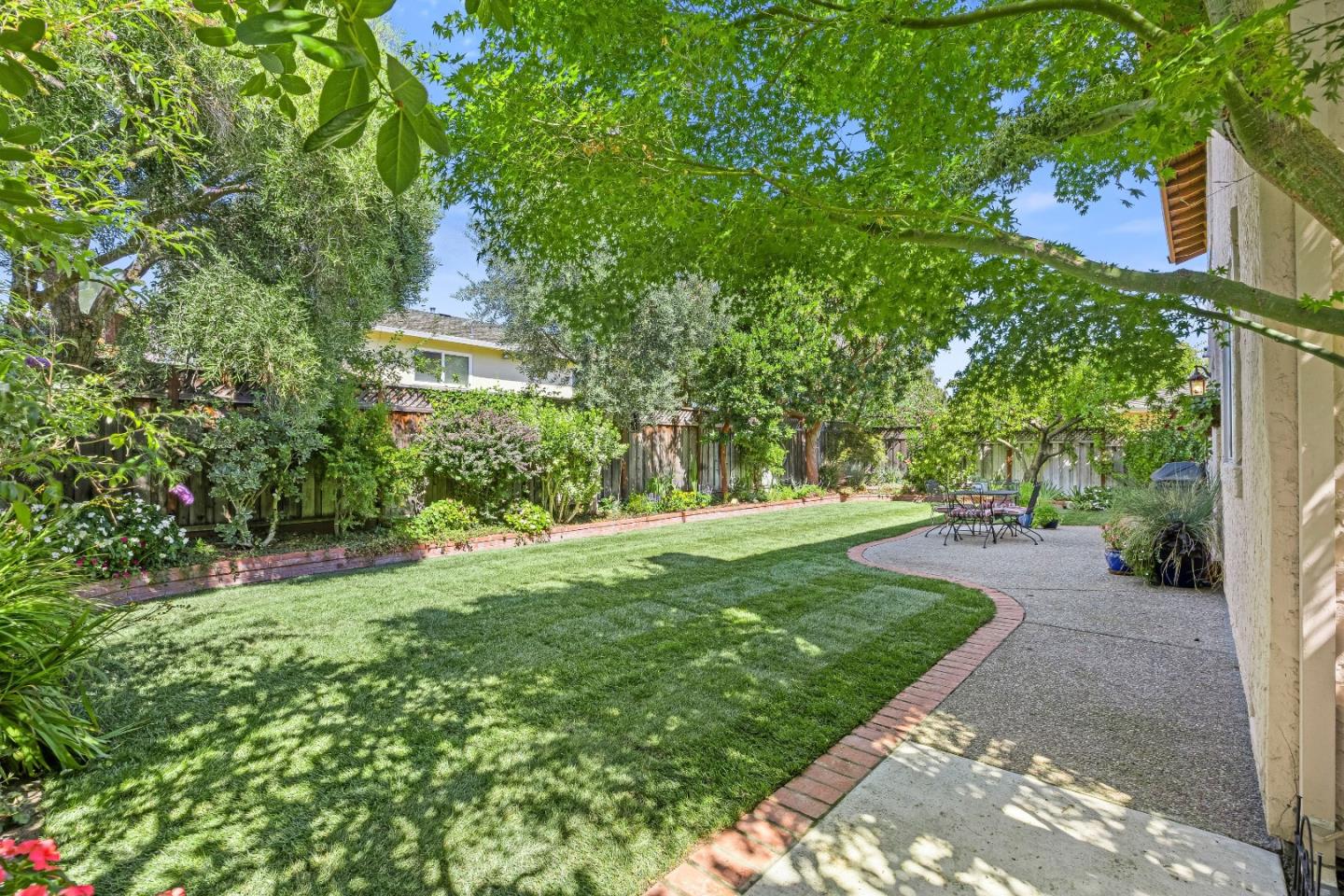 1435 Blackwing WAY