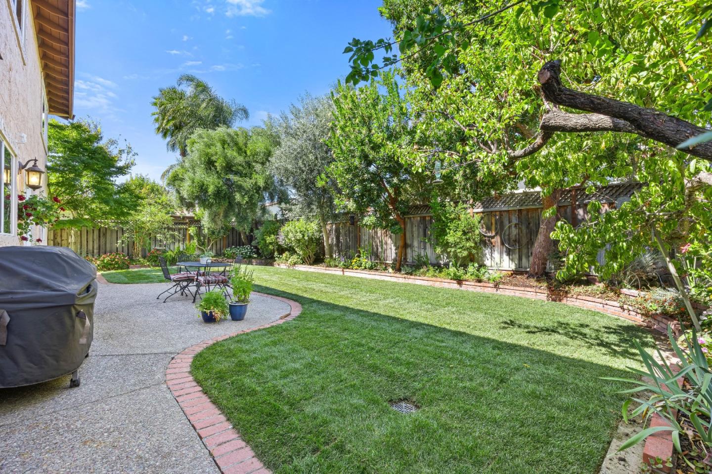 1435 Blackwing WAY