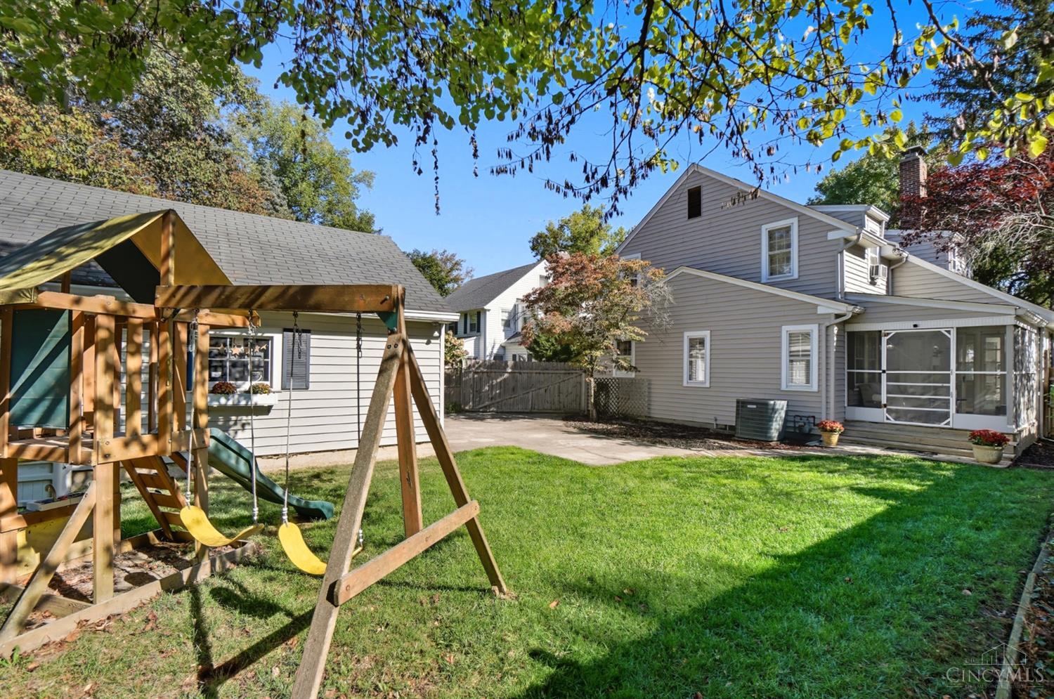 611 N Dick Avenue