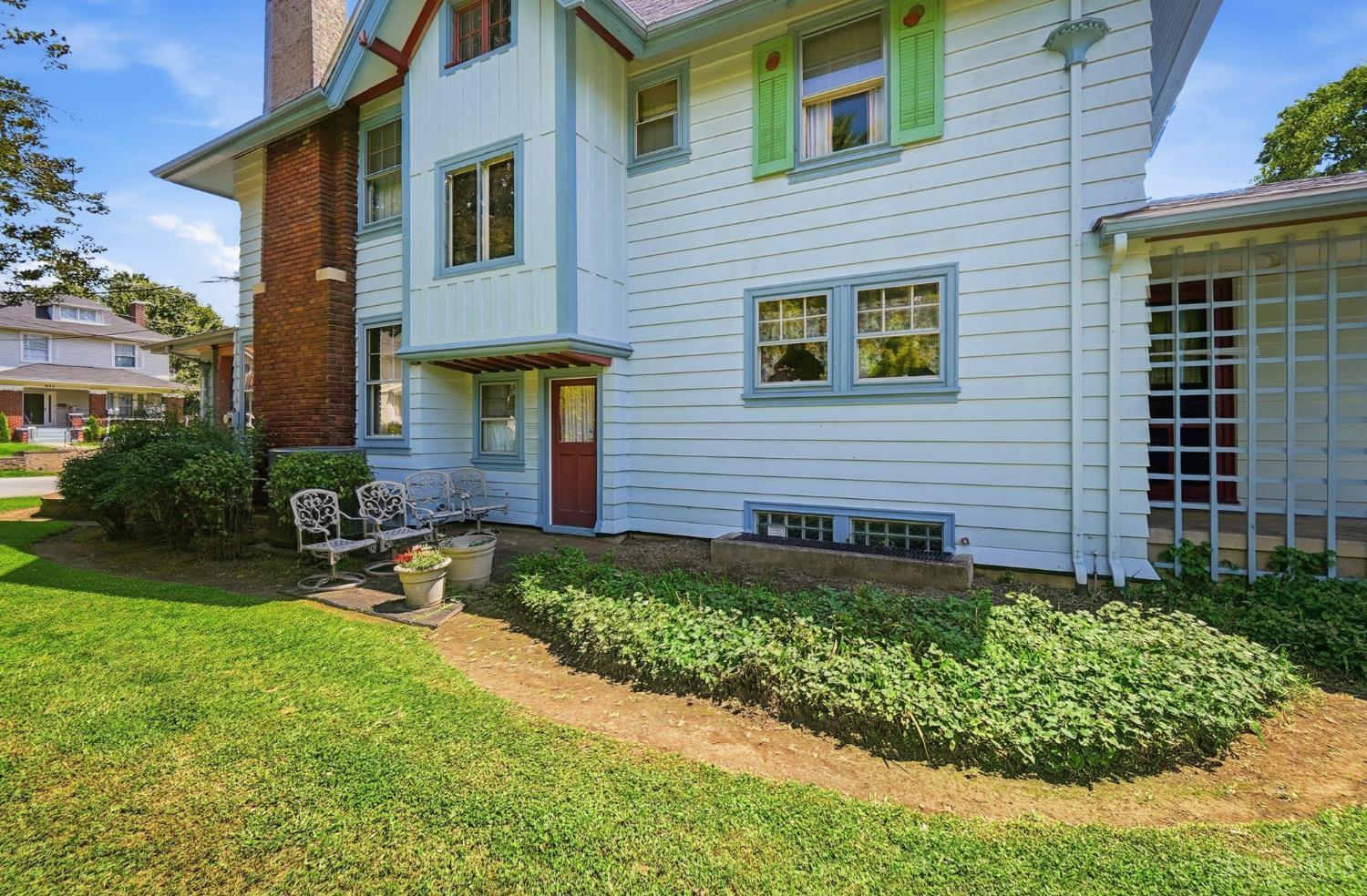 627 Main Street