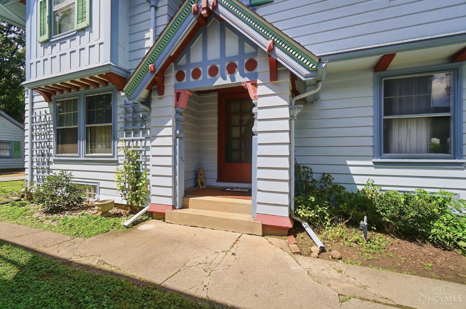 627 Main Street