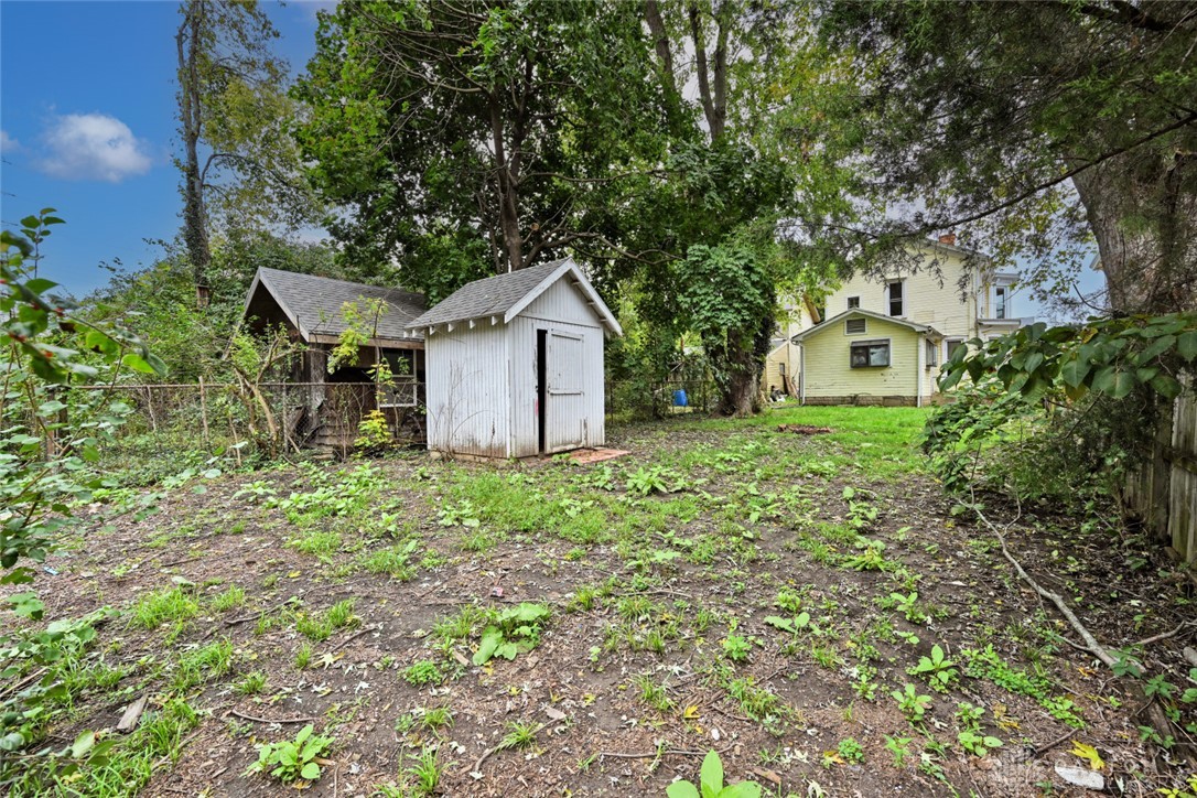 153 W 3rd Street