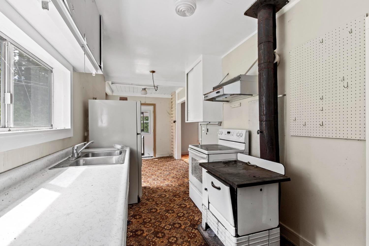 13423 Quincy La Porte Road