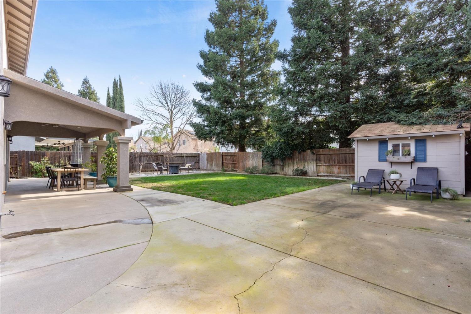 1854 633 Genoa Court