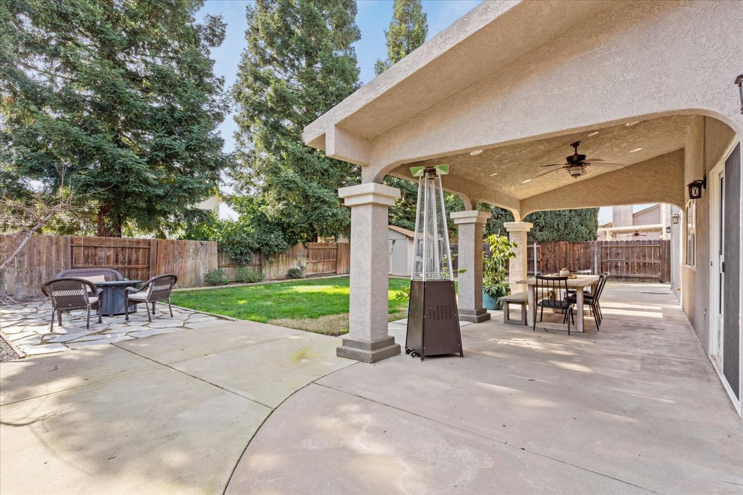 1854 633 Genoa Court