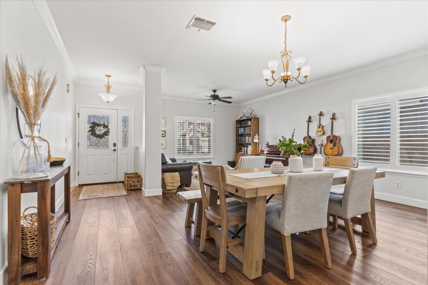 1854 633 Genoa Court