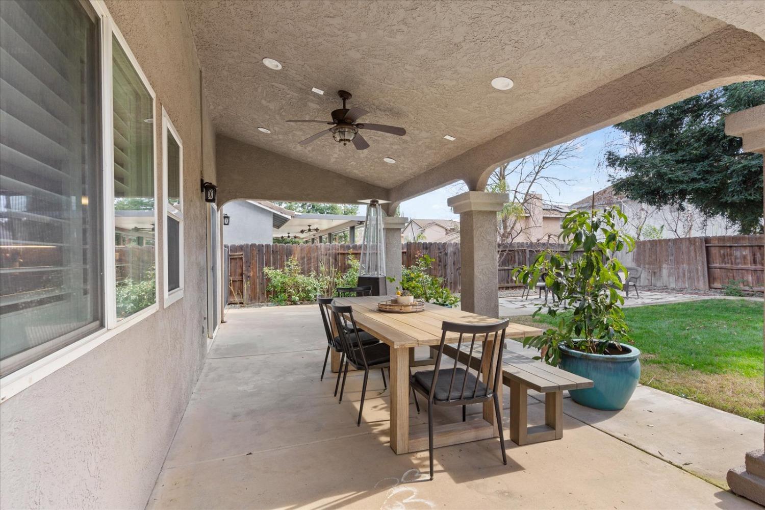 1854 633 Genoa Court