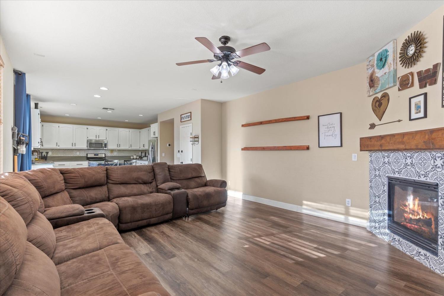 1946 Whitewater Drive