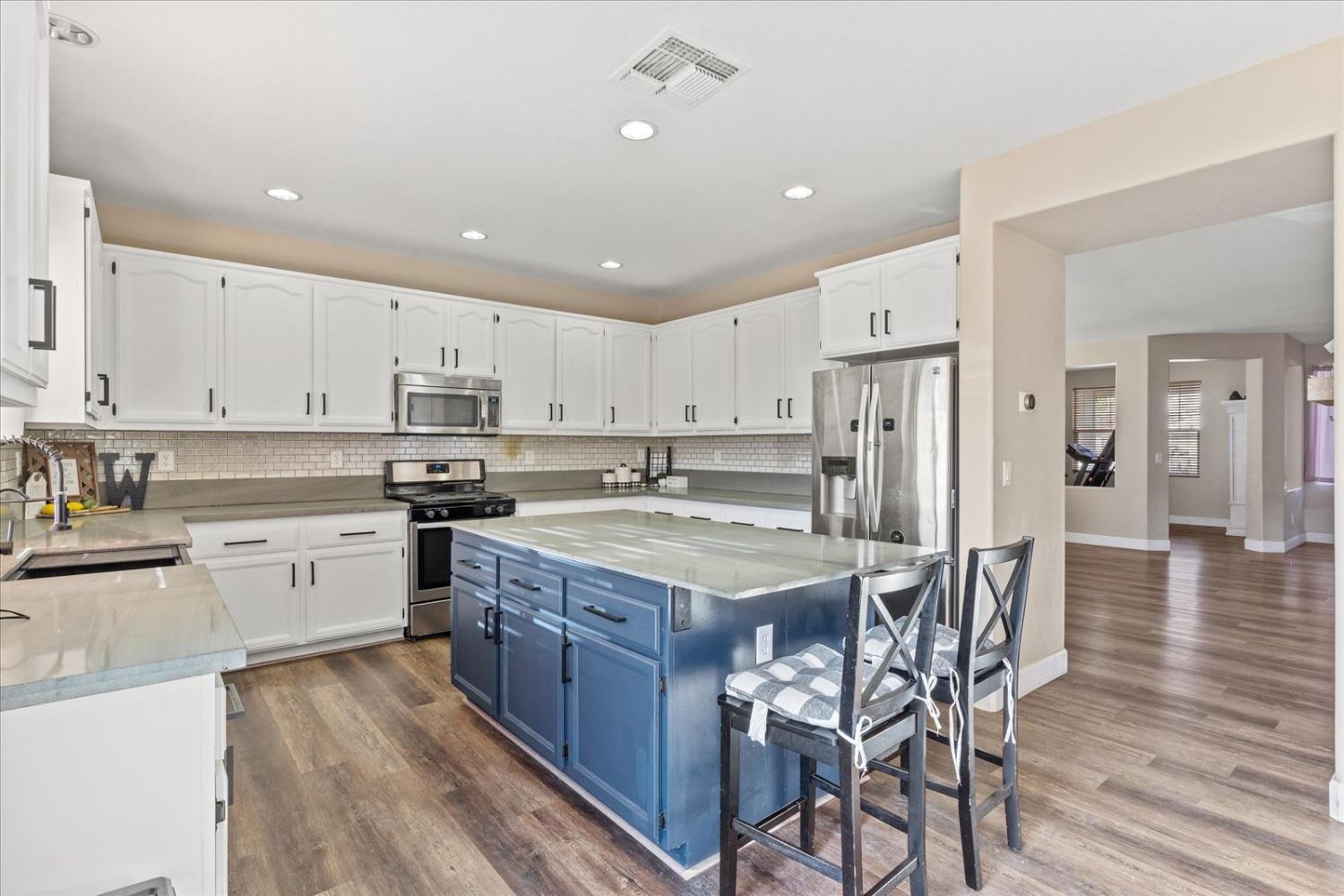 1946 Whitewater Drive