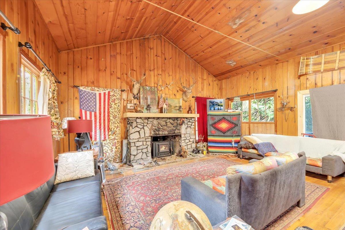 25744 Upper Scenic Drive