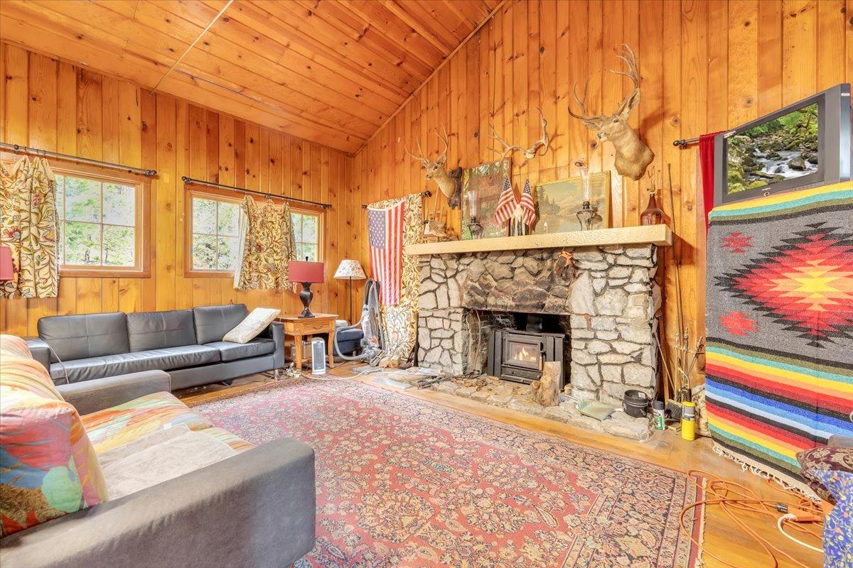 25744 Upper Scenic Drive