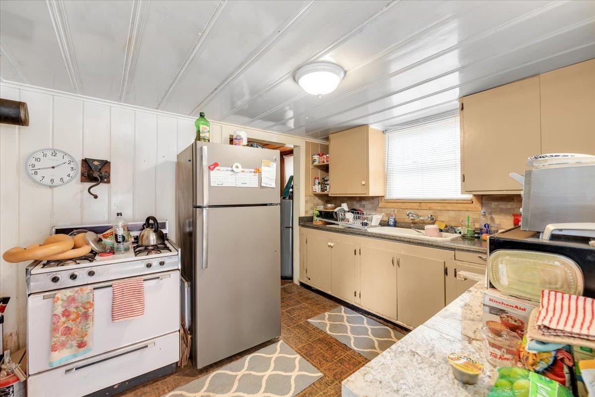 25744 Upper Scenic Drive