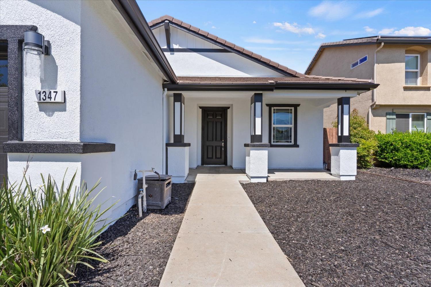 1347 Leighton Grove Drive