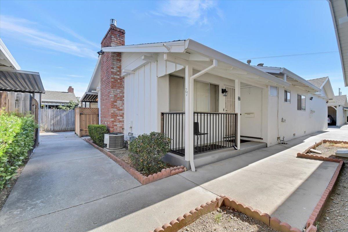 130 E 18th Street 27