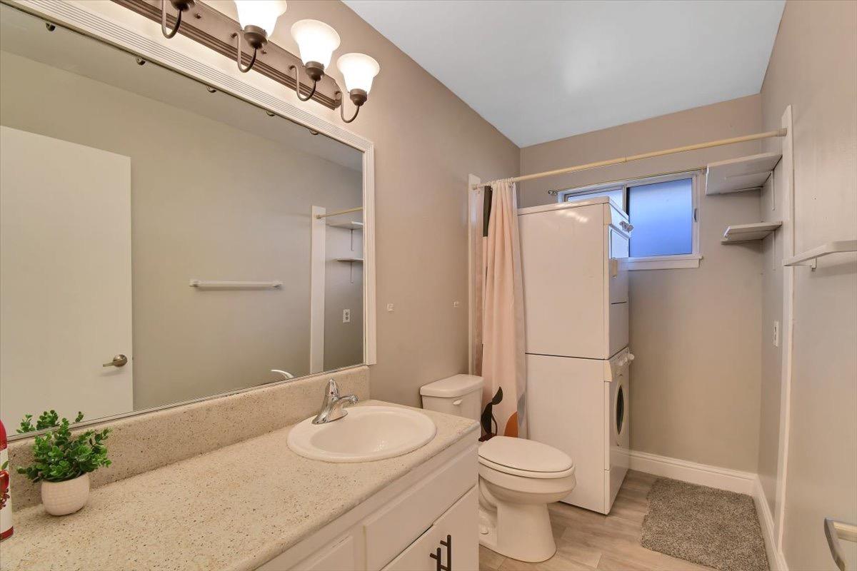 130 E 18th Street 27