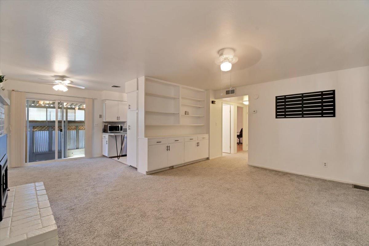 130 E 18th Street 27