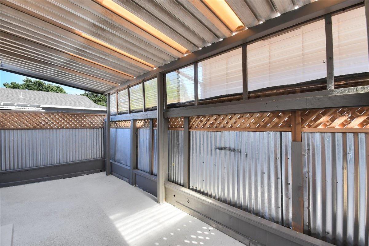 130 E 18th Street 27