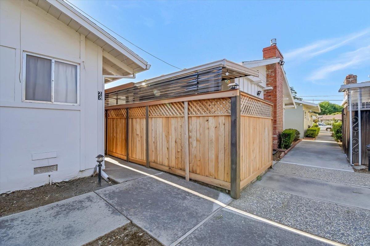 130 E 18th Street 27