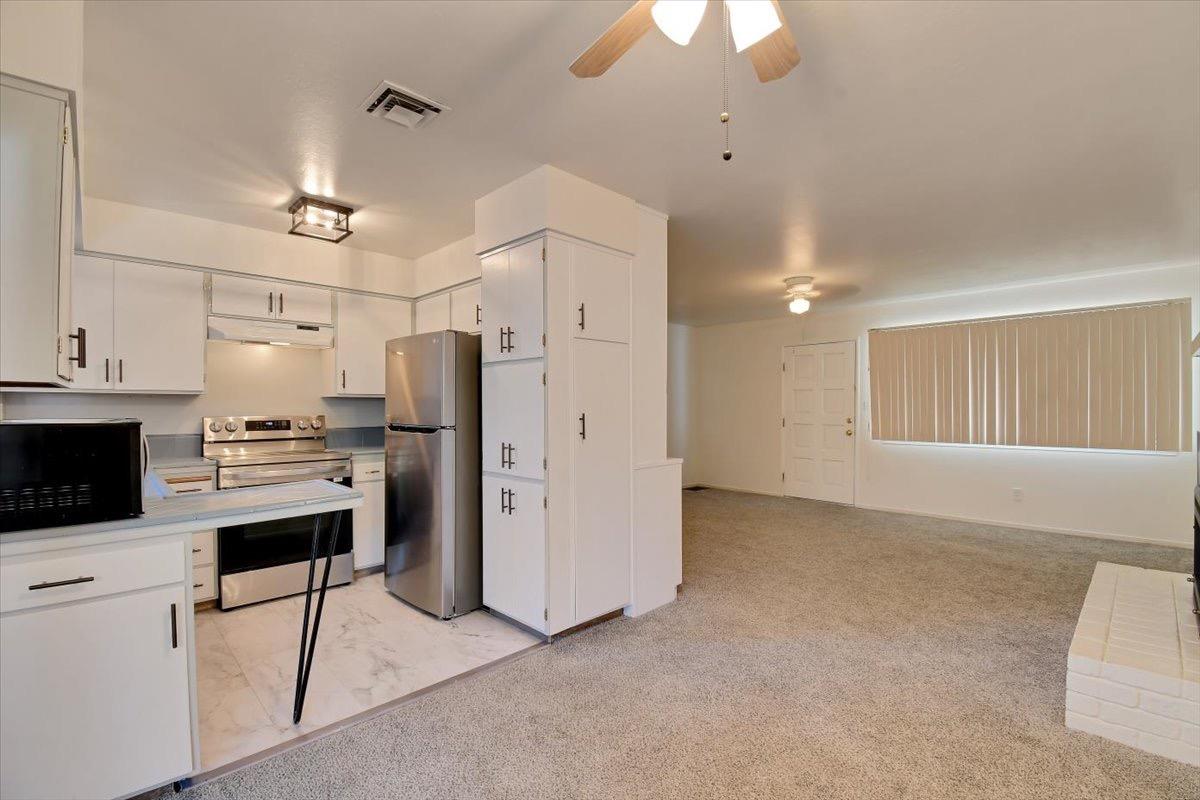 130 E 18th Street 27