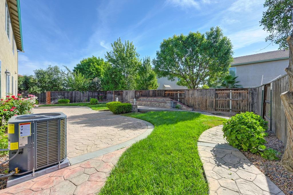 1126 Jewelflower Street