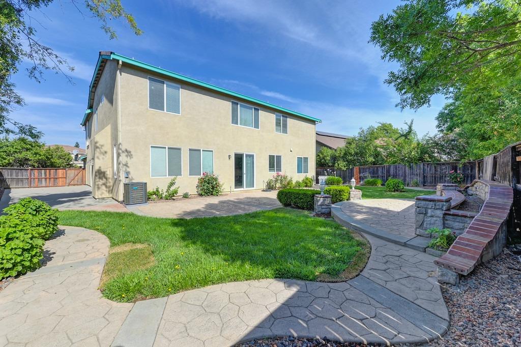 1126 Jewelflower Street