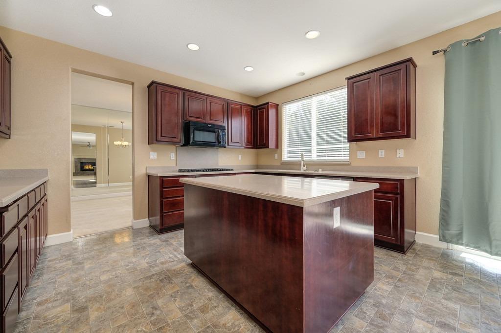 1126 Jewelflower Street