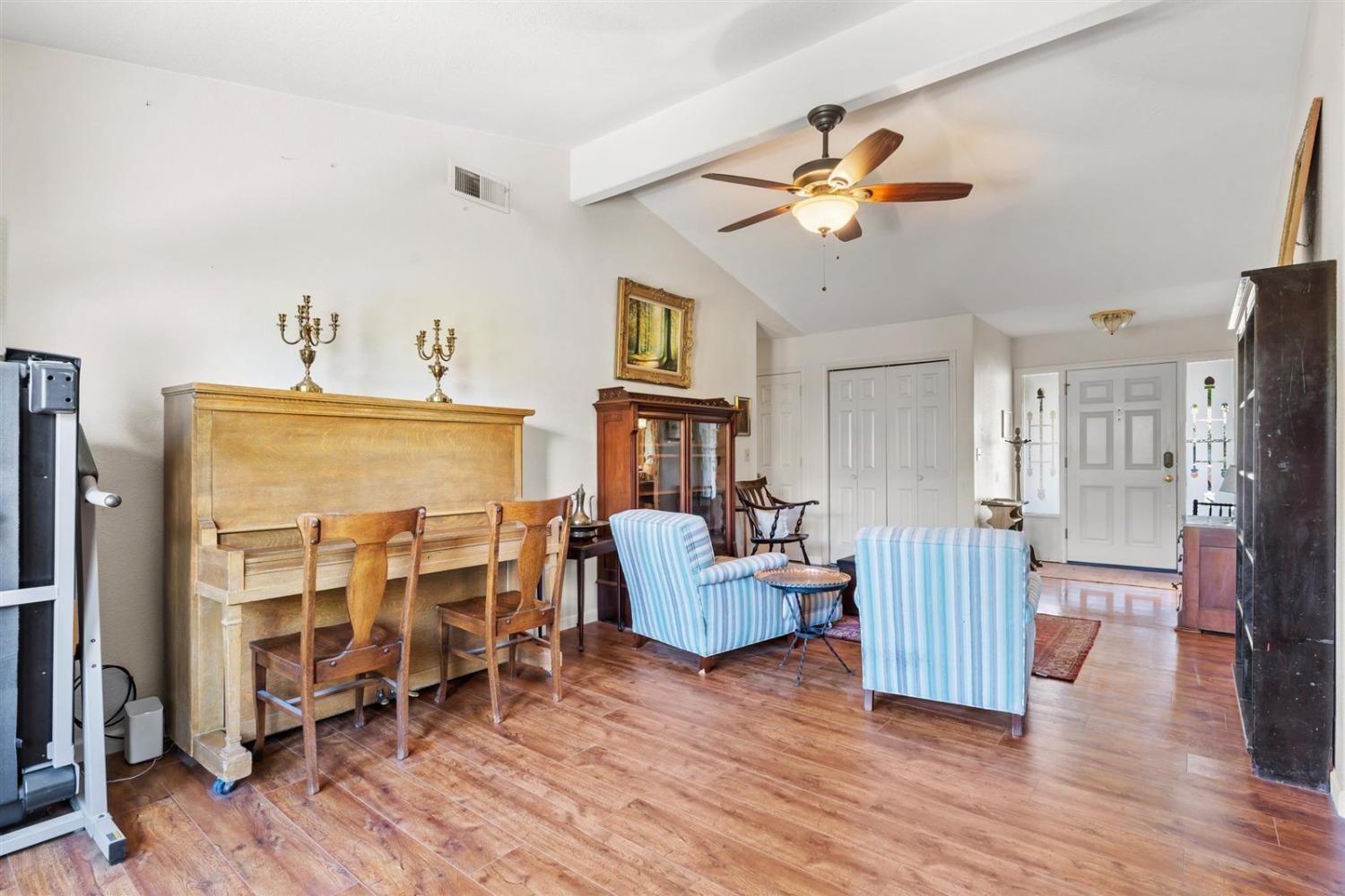 1446 Saint John Court