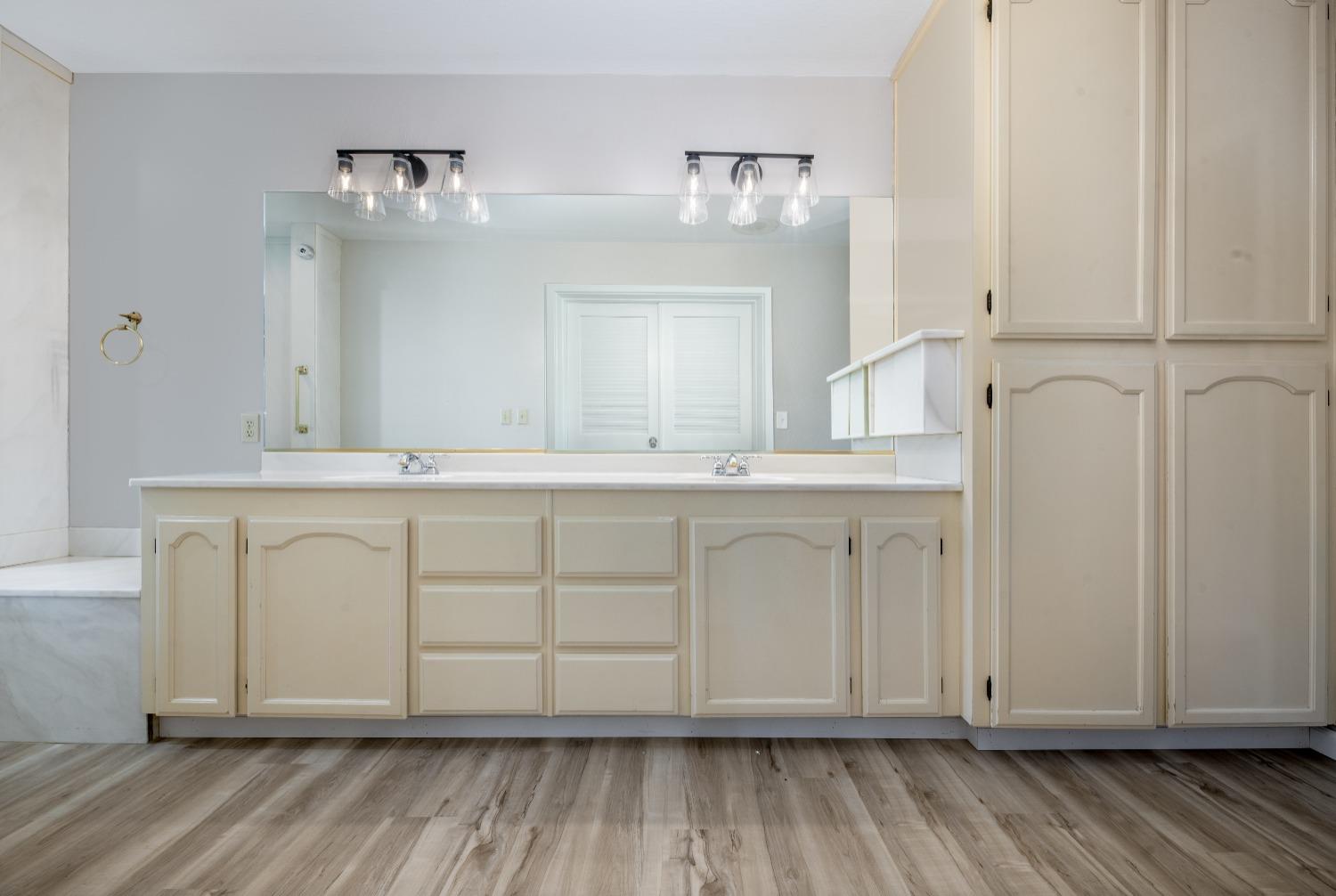 12004 Lake Wildwood Drive