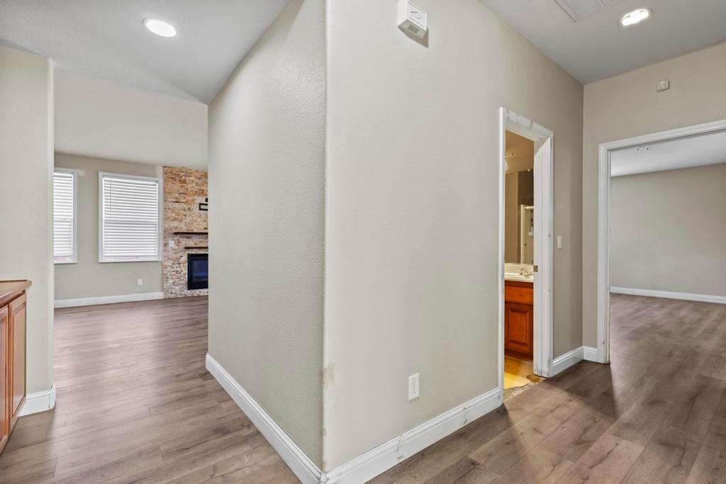 1863 Boardwalk Drive