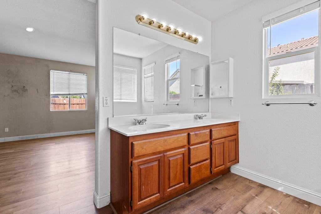 1863 Boardwalk Drive