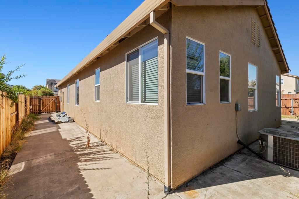 1863 Boardwalk Drive