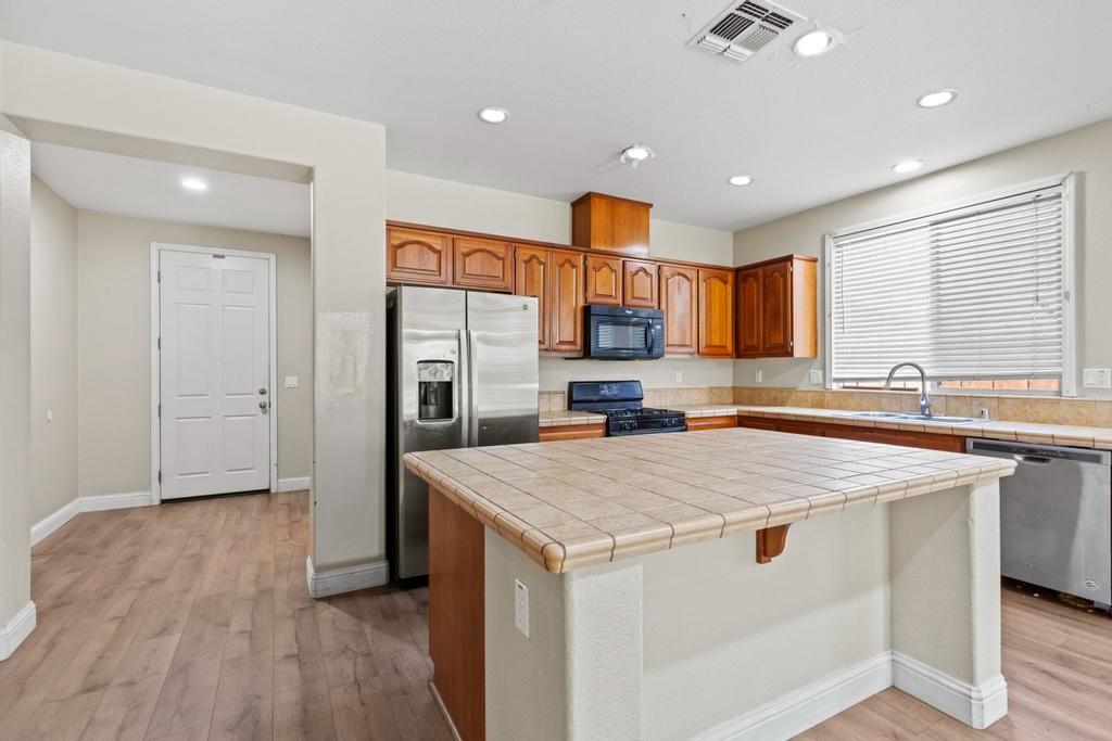 1863 Boardwalk Drive