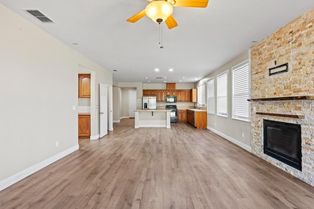 1863 Boardwalk Drive