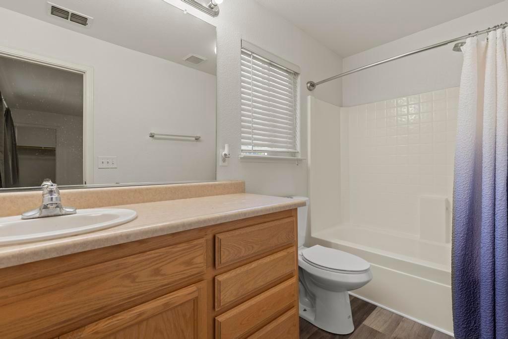 1507 Greenwich Circle