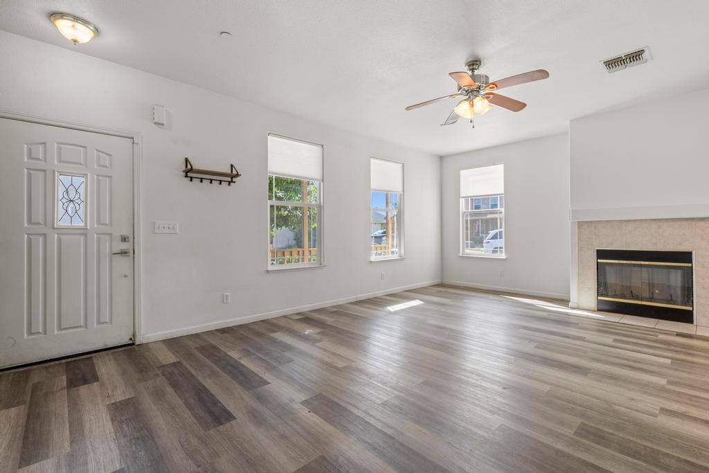 1507 Greenwich Circle