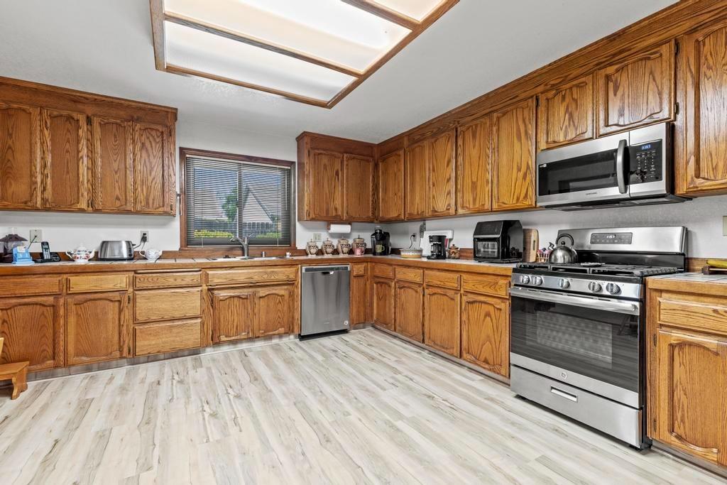 1208 Willow Creek Drive