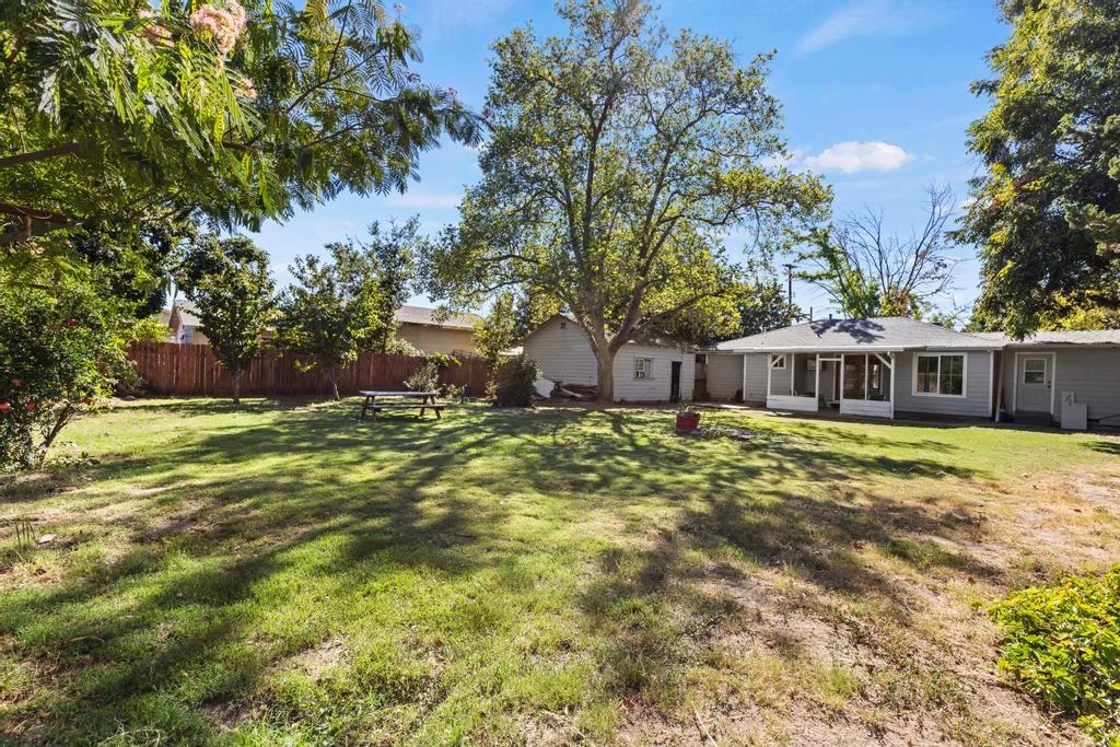 333 N Lawrence Avenue