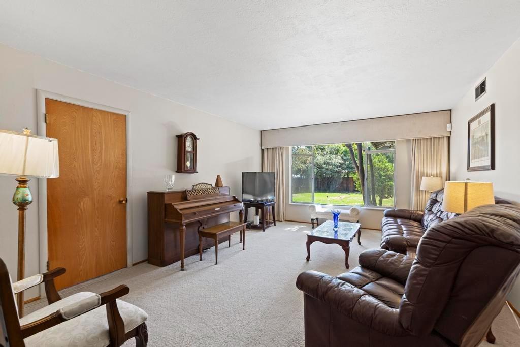 3004 Stanton Circle
