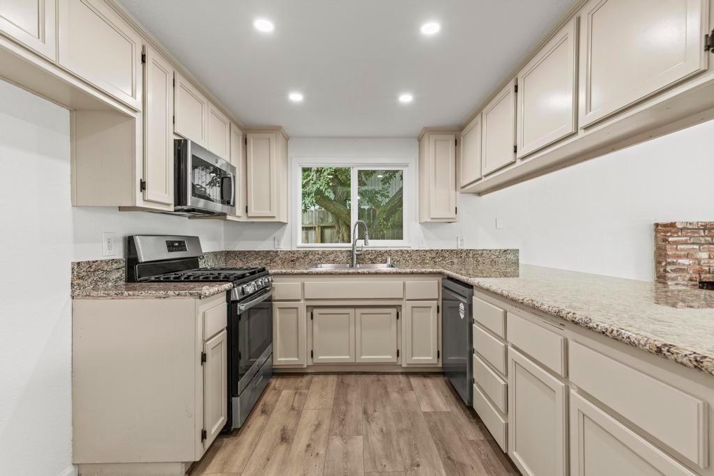 1697 Brookglen Drive