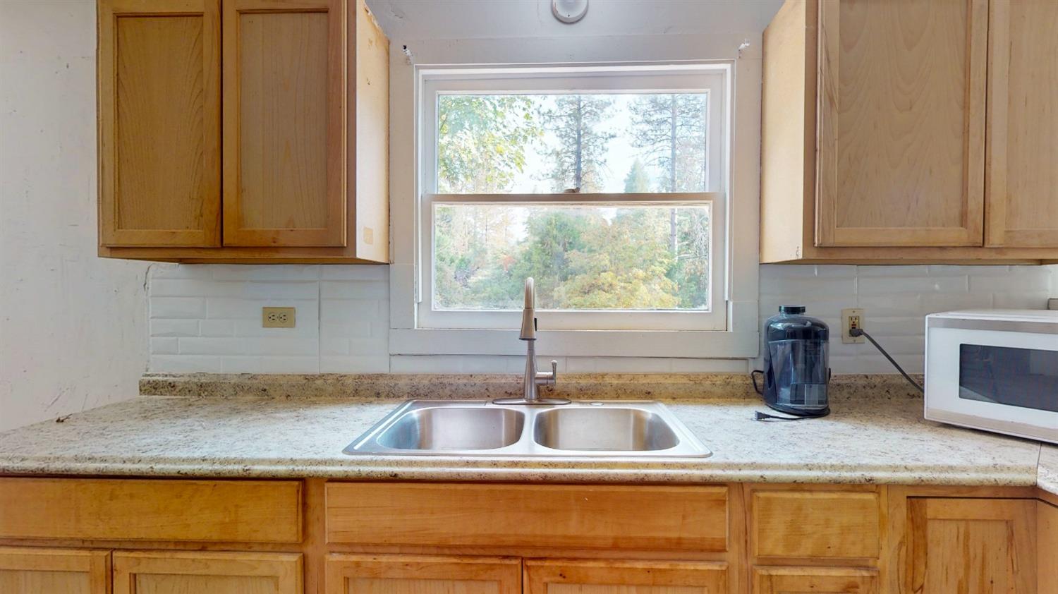 17193 Oregon Hill Road