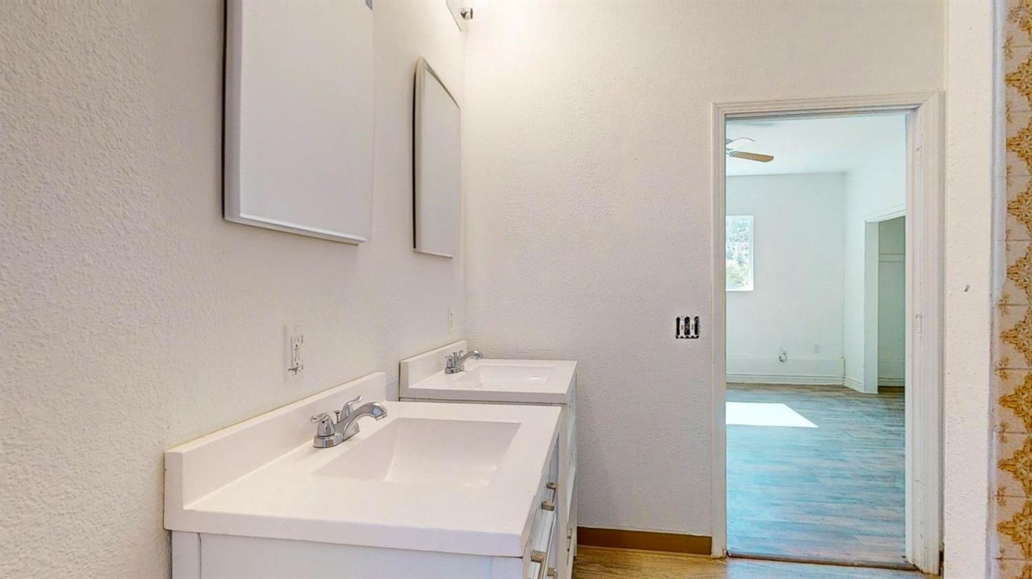 17193 Oregon Hill Road