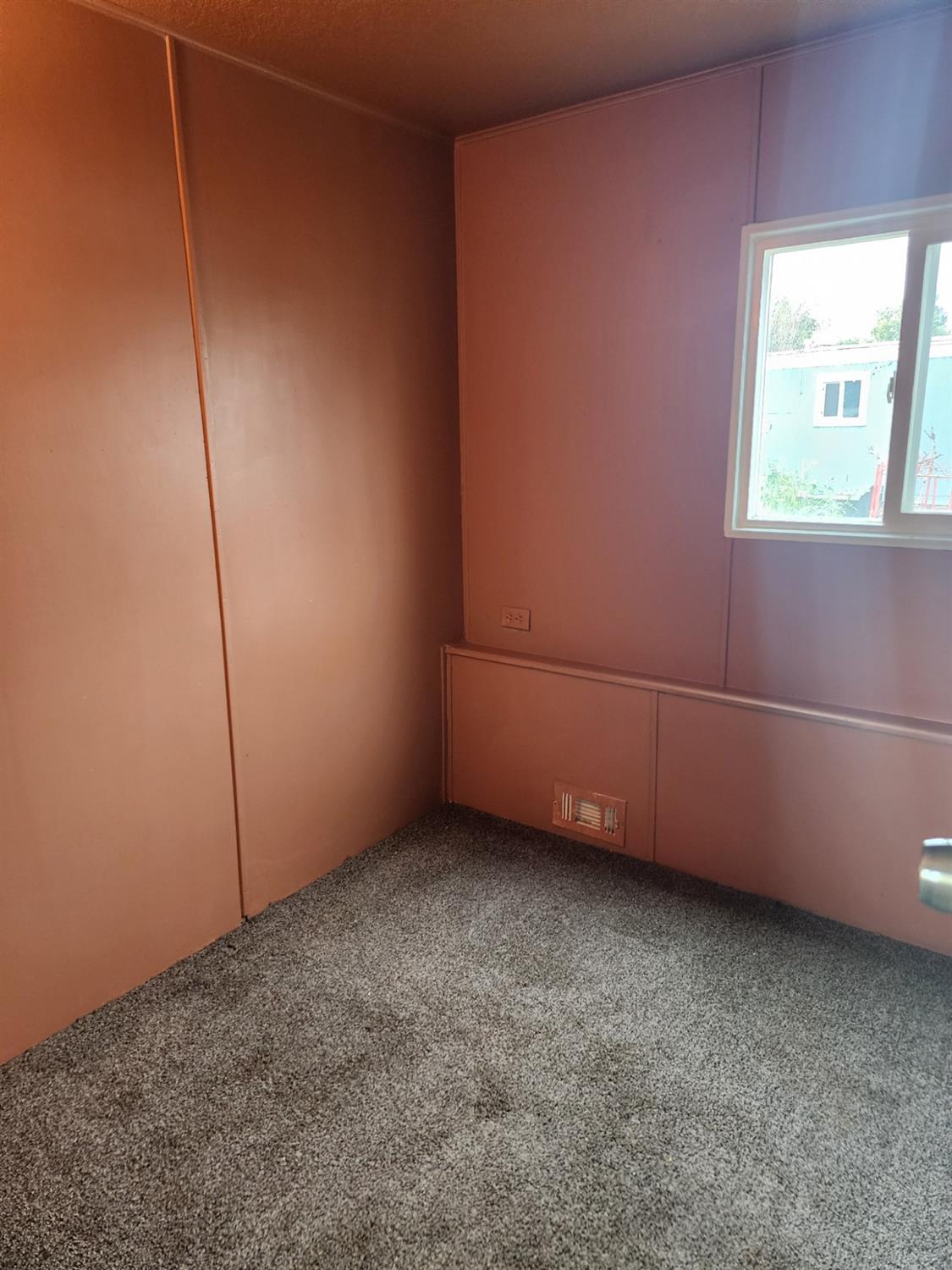 1523 N Beale Road 49