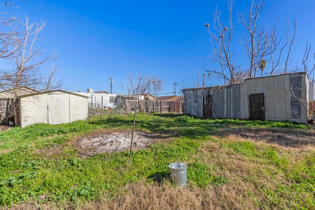 5890 Riverside Drive