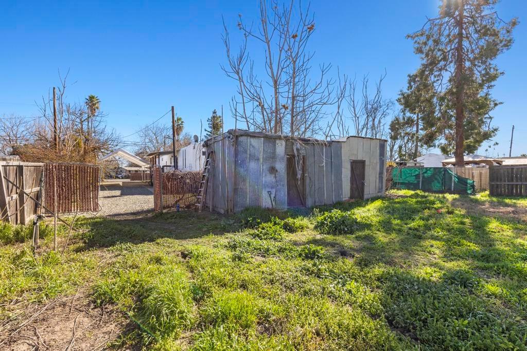 5890 Riverside Drive