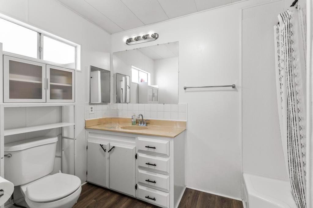 5890 Riverside Drive