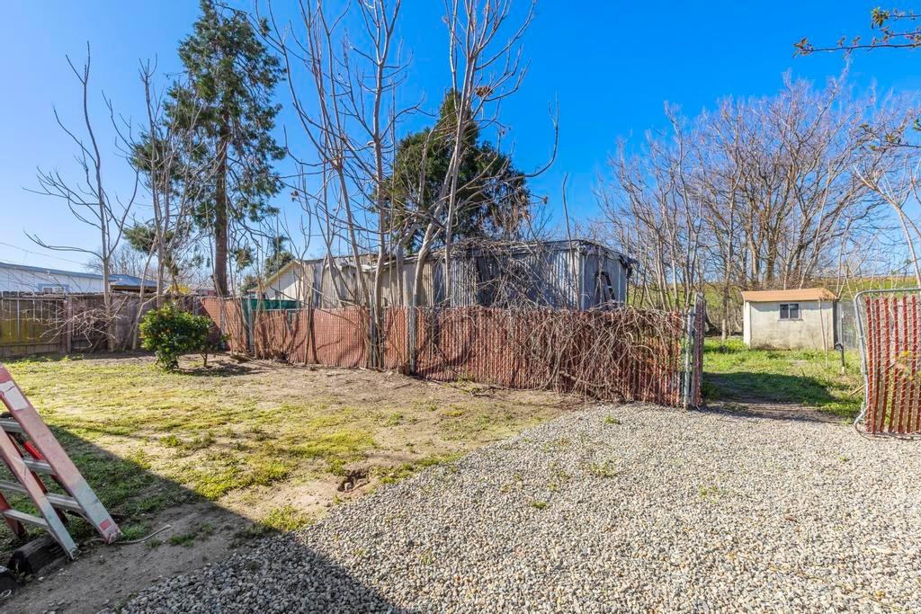 5890 Riverside Drive