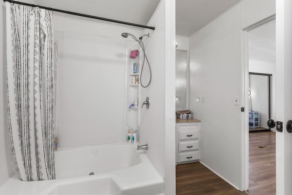 5890 Riverside Drive