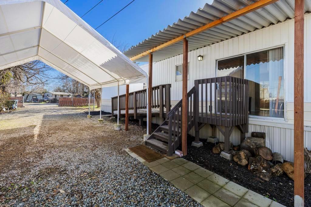 5890 Riverside Drive