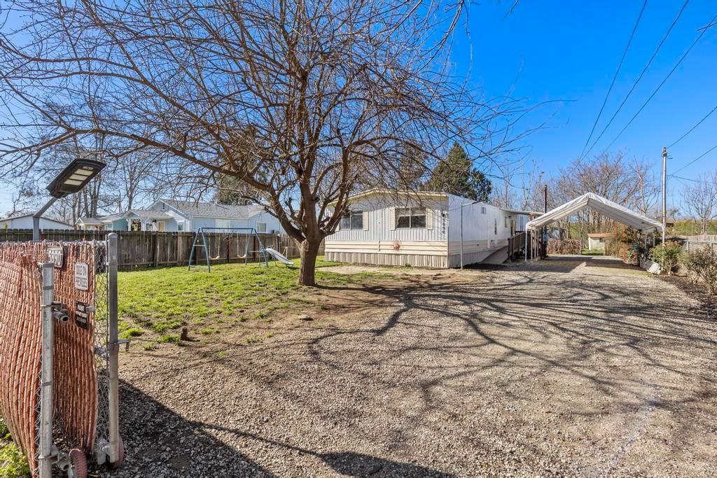 5890 Riverside Drive